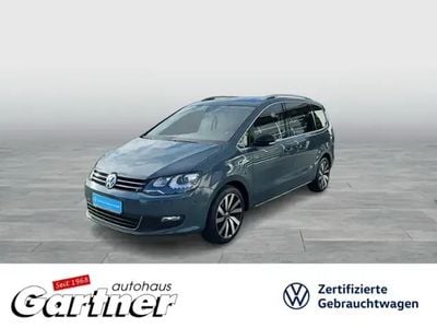 Gebraucht VW Sharan Active 150 PS (110 kW) 2022 Blau (petroleum blue metallic) Van / Kleinbus