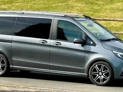 Usata Mercedes V300 AMG line 239 CV (175 kW) 2020 Monovolume