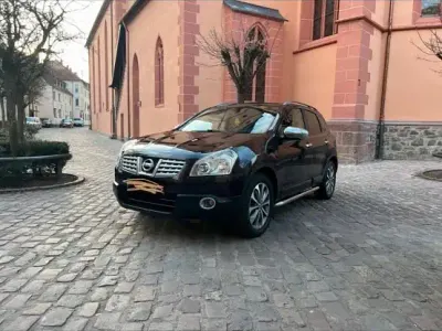 Gebraucht Nissan Qashqai 150 PS (110 kW) 2010 Silber SUV