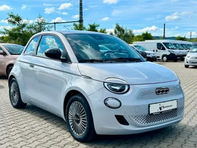 Neu Fiat 500e Icon 86 kW (118 PS) 2026 Silber Limousine