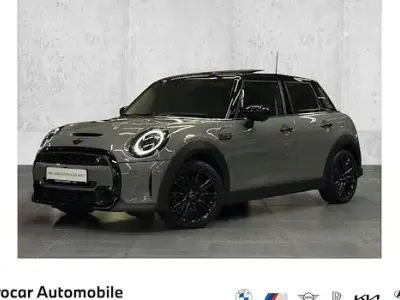 Second-hand Mini Cooper S Clubman Essential 178 CP (130 kW) 2022 Gri Break