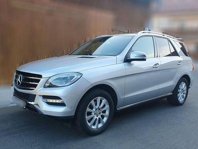 Gebraucht Mercedes ML350 258 PS (189 kW) 2013 Silber SUV