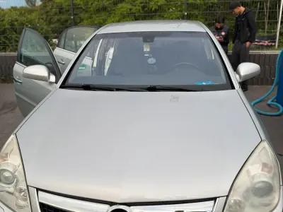 Gebraucht Opel Vectra 155 PS (114 kW) 2006 Silber Limousine