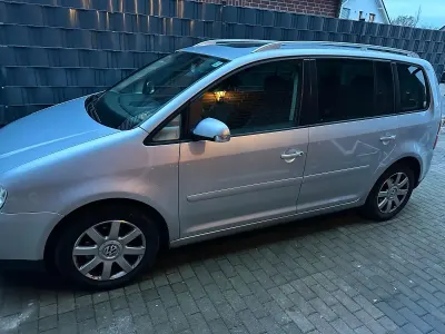 Gebraucht VW Touran 2004 Silber Van / Kleinbus