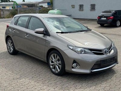 Toyota Auris Hybrid