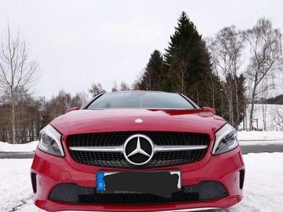 Rot Gebraucht 2016 Mercedes A180 Urban Limousine | 16.200 € (Fairer Preis)