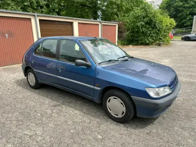 Gebraucht Peugeot 306 75 PS (55 kW) 1996 Blau Kleinwagen