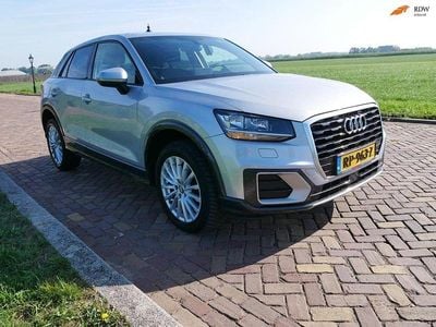 Grau Gebraucht 2018 Audi Q2 Design SUV | 12.462 € (Fairer Preis)