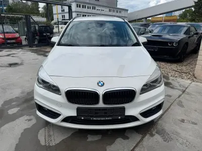 Gebraucht BMW 218 Gran Tourer Advantage 150 PS (110 kW) 2017 Weiß Van / Kleinbus
