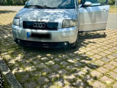 Gebraucht Audi A2 S-Line 61 PS (44 kW) 2002 Silber Kleinwagen