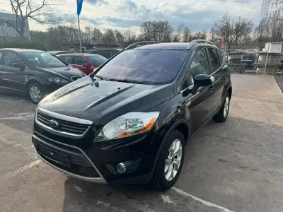 Używany Ford Kuga Champions Edition 140 KM (102 kW) 2012 Czarny SUV