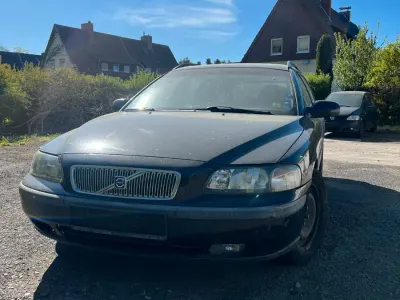 Usata Volvo V70 140 CV (102 kW) 2002 Nero Station wagon