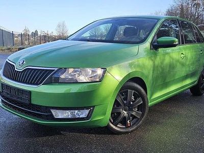 Grün Gebraucht 2017 Skoda Rapid Ambition Kleinwagen | 9.450 € (Guter Preis)