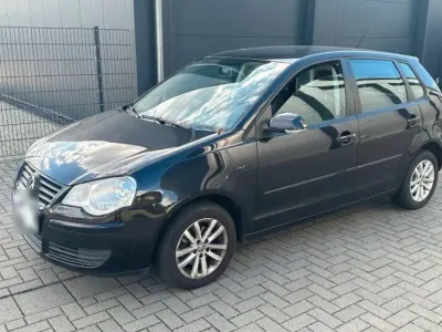 Käytetty VW Polo 69 HP (50 kW) 2007 Musta Viistoperä