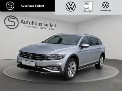 Gebraucht VW Passat Alltrack 200 PS (147 kW) 2023 Scale silver metallic (metallic) Kombi