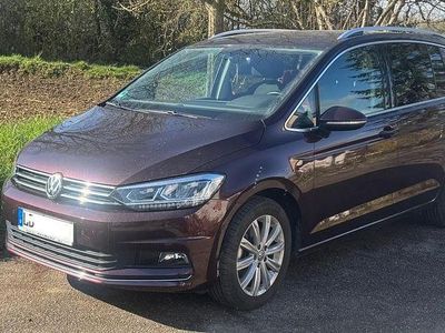 Gebraucht VW Touran Highline 150 PS (110 kW) 2019 Rot Van / Kleinbus