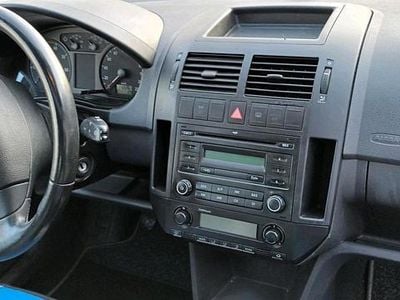 Gebraucht VW Polo 51 PS (37 kW) 2007 Blau Kleinwagen