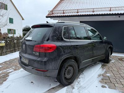 Schwarz Gebraucht 2012 VW Tiguan SUV | 11.290 € (Etwas zu teuer)