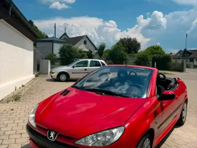 Gebraucht Peugeot 206 CC 75 PS (55 kW) 2003 Rot Cabrio