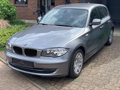 Second-hand BMW 118 Lifestyle 143 CP (105 kW) 2011 Gri Hatchback