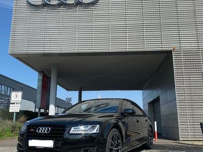 Audi S8 plus