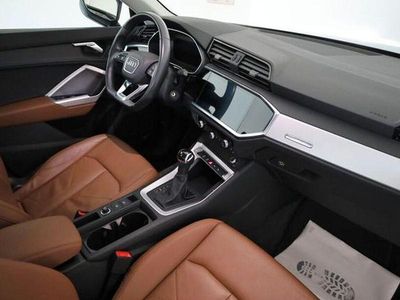 Second-hand Audi Q3 Advanced 150 CP (110 kW) 2021 Gri SUV