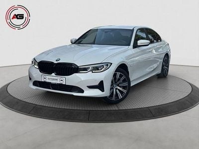 Gebraucht BMW 330e Sport Line 292 PS (214 kW) 2020 Weiß Limousine