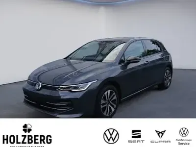 Neu VW Golf VIII 150 PS (110 kW) 2026 Grau Limousine