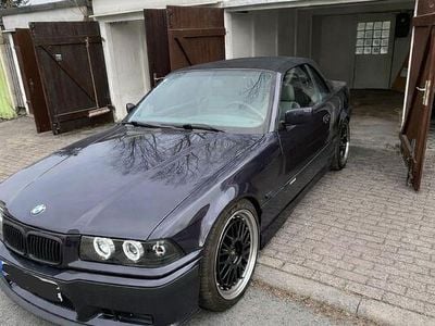 Gebraucht BMW 320 Cabriolet 150 PS (110 kW) 1994 Violet Cabrio