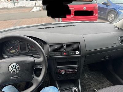 Gebraucht 2001 VW Golf Limousine | 2.000 € (Guter Preis)