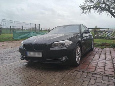 Second-hand BMW 525 Luxury Line 218 CP (160 kW) 2013 Negru Break