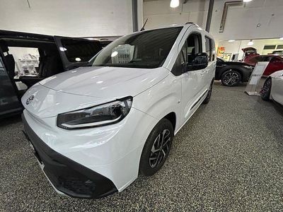 Gebraucht Toyota Proace Verso City 131 PS (96 kW) 2024 Weiß Kombi