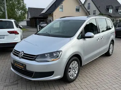 Gebraucht VW Sharan Comfortline 140 PS (102 kW) 2013 Silber Van / Kleinbus