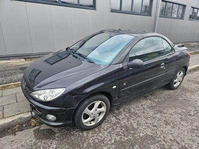 Gebraucht Peugeot 206 CC 109 PS (80 kW) 2006 Schwarz Cabrio