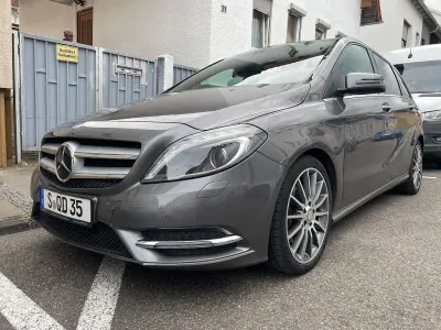 Gebraucht Mercedes B220 Sport 170 PS (125 kW) 2014 Grau Kleinwagen