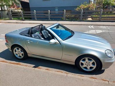 Gebraucht Mercedes SLK230 197 PS (144 kW) 2003 Silber Cabrio