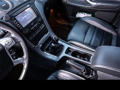 Gebraucht Ford Mondeo 116 PS (85 kW) 2011 Blau Kombi