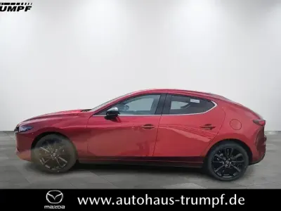 Neu Mazda 3 Homura-Line 140 PS (102 kW) 2026 Soul red crystal m Limousine