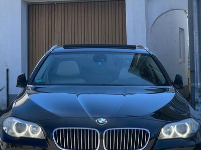 Gebraucht BMW 525 Sport Line 204 PS (150 kW) 2010 Schwarz Kombi