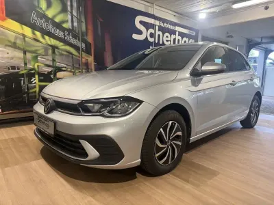 Gebraucht VW Polo Life 95 PS (69 kW) 2024 Silber Kleinwagen