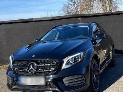 Gebraucht Mercedes GLA180 AMG line 122 PS (89 kW) 2020 Schwarz SUV