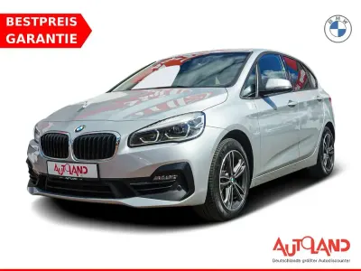 Gebraucht BMW 220 Active Tourer Sport Line 192 PS (141 kW) 2019 Silber Van / Kleinbus