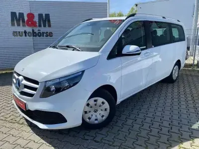 Gebraucht Mercedes V220 163 PS (119 kW) 2020 Weiß Van / Kleinbus