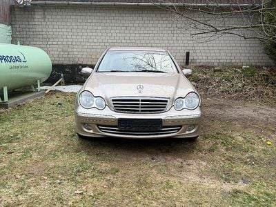 Gold Gebraucht 2004 Mercedes C180 Elegance Limousine | 2.049 € (Superpreis)