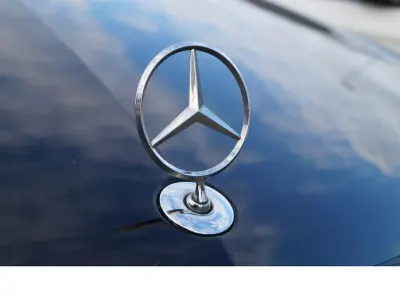 Gebraucht Mercedes C200 Avantgarde 184 PS (135 kW) 2022 Schwarz Limousine