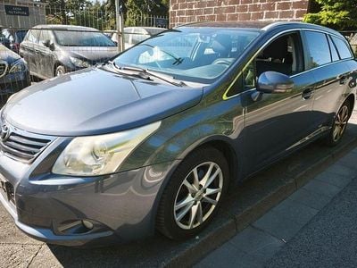 Usata Toyota Avensis Edition 150 CV (110 kW) 2010 Grigio Station wagon