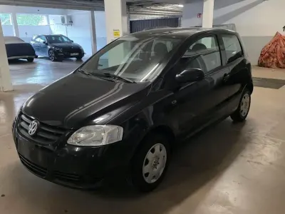 Gebraucht VW Fox 54 PS (39 kW) 2006 Schwarz Kleinwagen