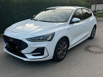 Brugt Ford Focus ST-Line 125 HK (91 kW) 2023 Hvid Sedan