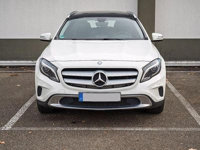 Mercedes GLA180
