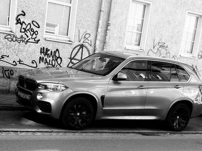 BMW X5 M50